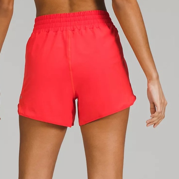 ❤️LULULEMON HIGH RISE HOTTY HOT SHORT 4”-CARNATION RED-4❤️ - Picture 3 of 10